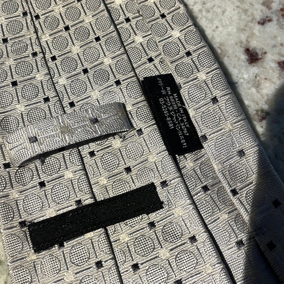 Prada authentic vintage slim silver tie - Picture 4 of 4